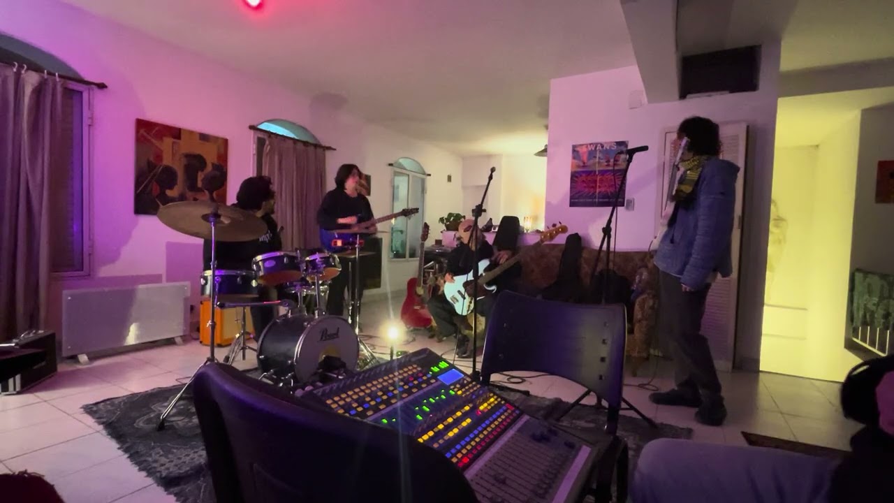 Ensayo en casa de Santi 