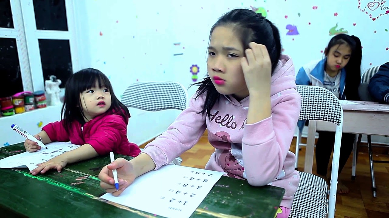 Kids Go To School | Children learn math and count numbers