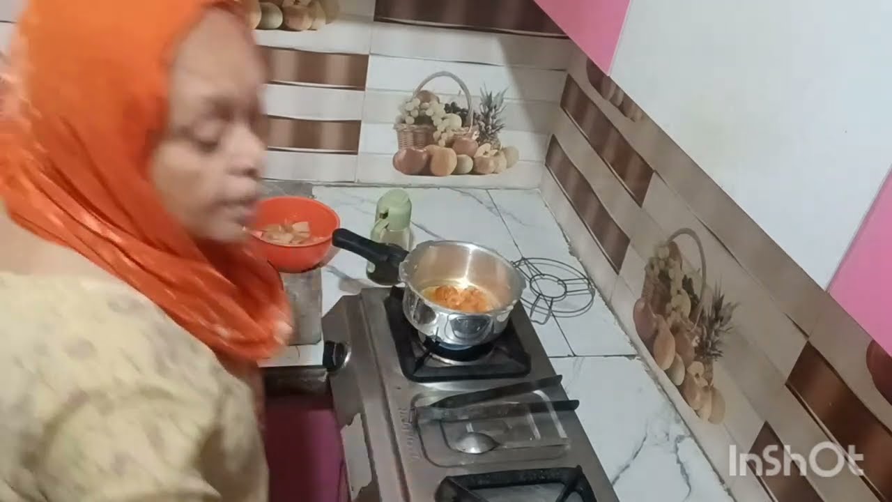 U. P की फेमस टोपी वाले आलू की सब्जी 🥔 aloo ki sabji l Meera s kitchen 
