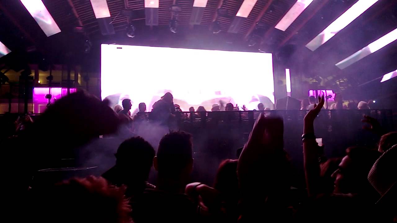 Luciano Plays Los Ninos de Fuera @Ushuaia 17\9\2013 Closing Party
