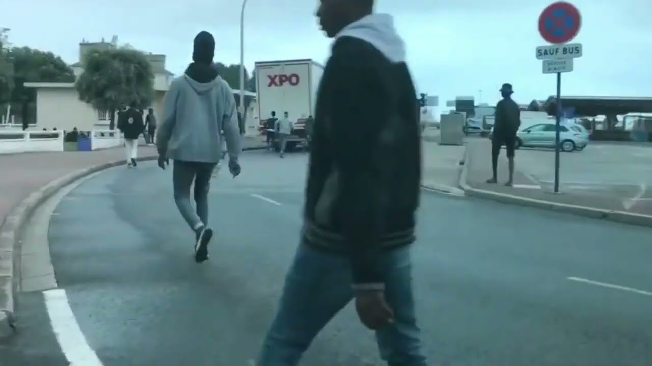 The Open door Trucks for migrants leaving Filthy France