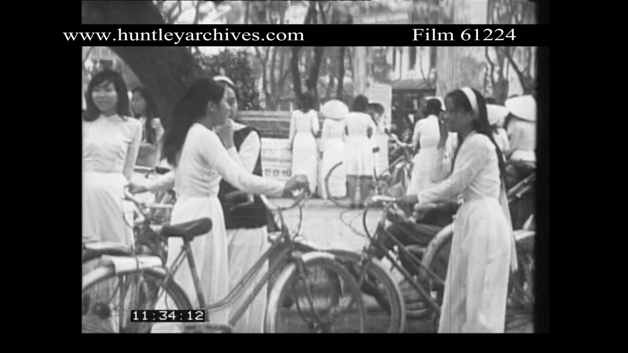 Vietnamese Refugees from Hue, 1968.  Archive film 61224