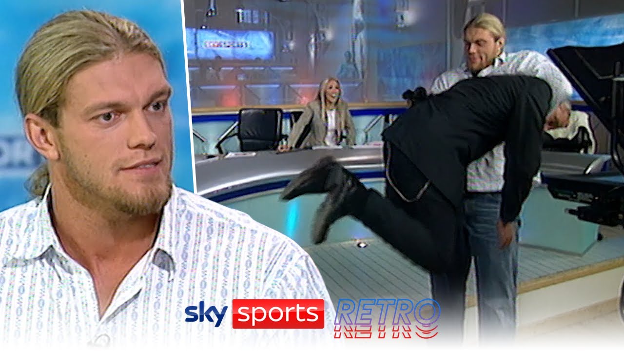 Ex-WWE star Edge teaches Jim White a wrestling manoeuvre | 