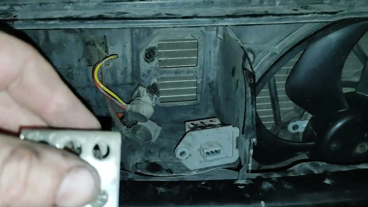 reparación resistencia electroventilador citroen Xsara Picasso