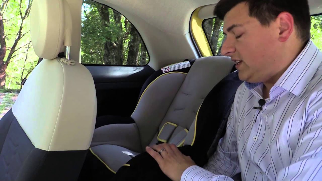 2014 Fiat 500 Child Seat Review