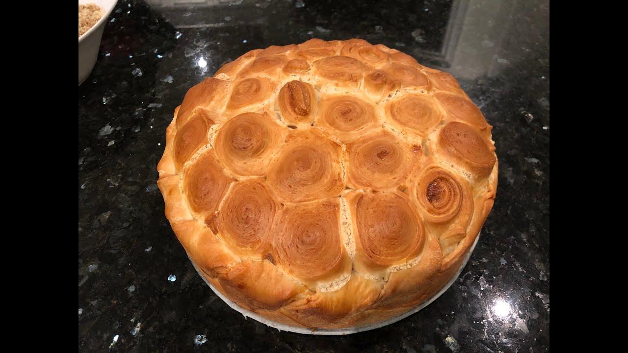 Creating a Serbian Slava Bread (Kolac, Cesnica)