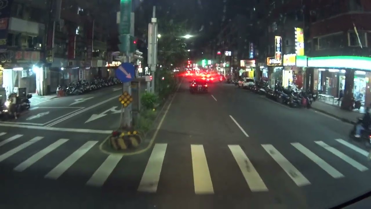 和欣客運 路線編號：7500B台北-新營轉乘（+）7512新營-高雄 國道一號 中山高速公路 夜間 路程景