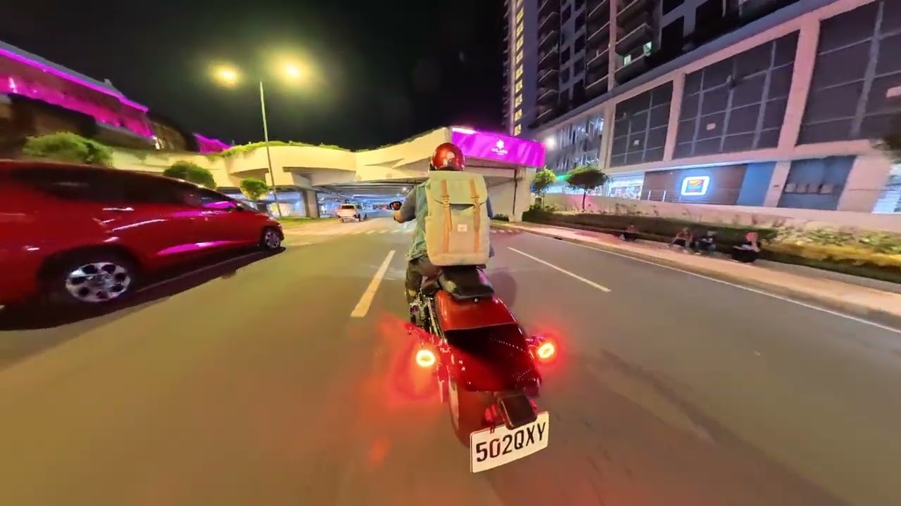 Harley Davidson Softail Fatboy 117 Night Ride | Raw sound only