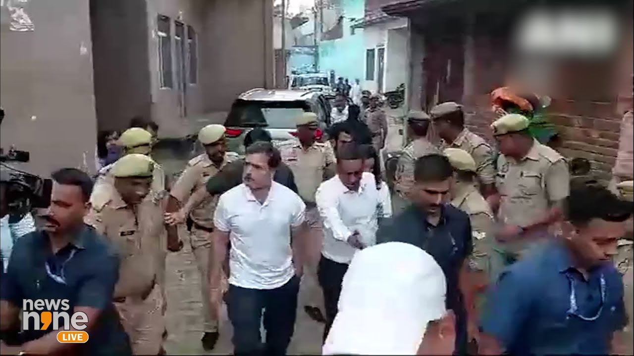 Rahul Gandhi Visits Victim's Family in Aligarh After Hathras Stampede | News9