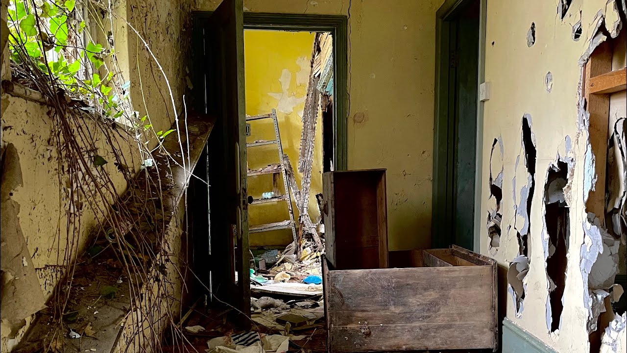 Abandoned Manor House Dorset - ABANDONED ADDICTION
