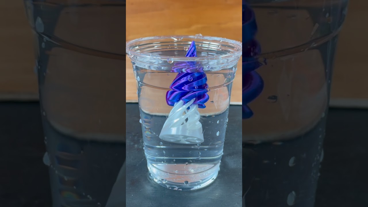 3Dプリント品を水に沈めると
