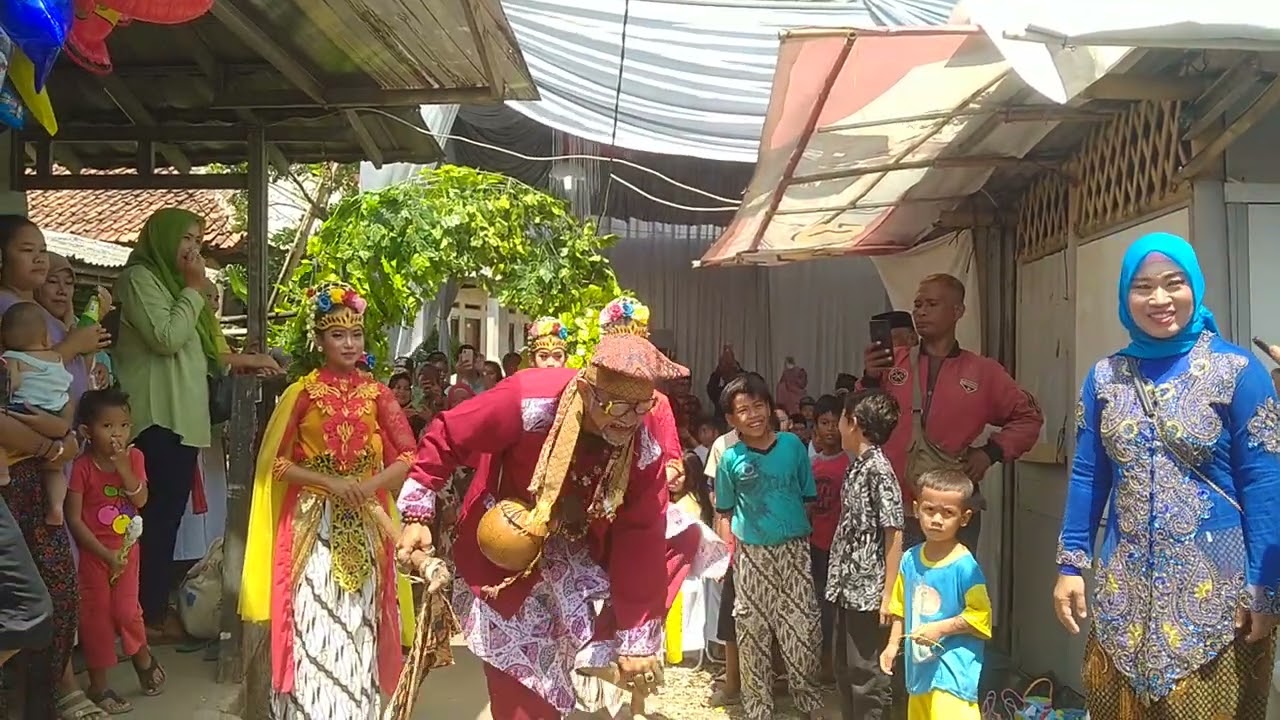 Upacara Adat Mapag Panganten , 17 Desember 2023, Di Gang Makam Cilendek Bogor Barat