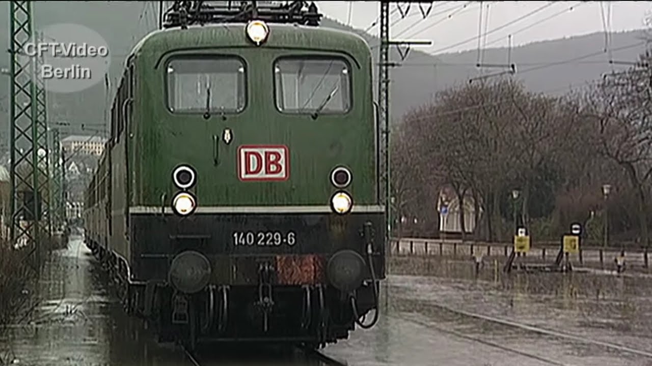 Hochwasser am Rhein: 140 nimmt Fußbad
