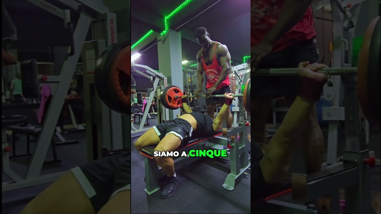 SFIDO MOMO SU PANCA PIANA CON 140 KG DA NATURAL #domingopoliandri #perte