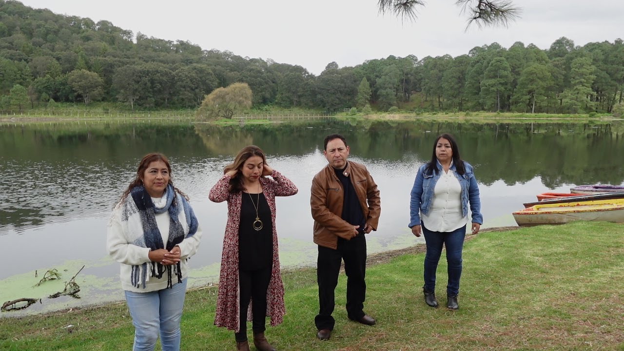 Con Nosotros Esta