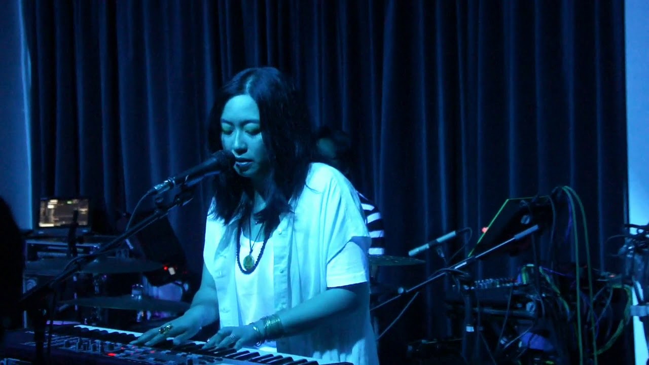 Up Dharma Down - Pag-Agos - Live in LA