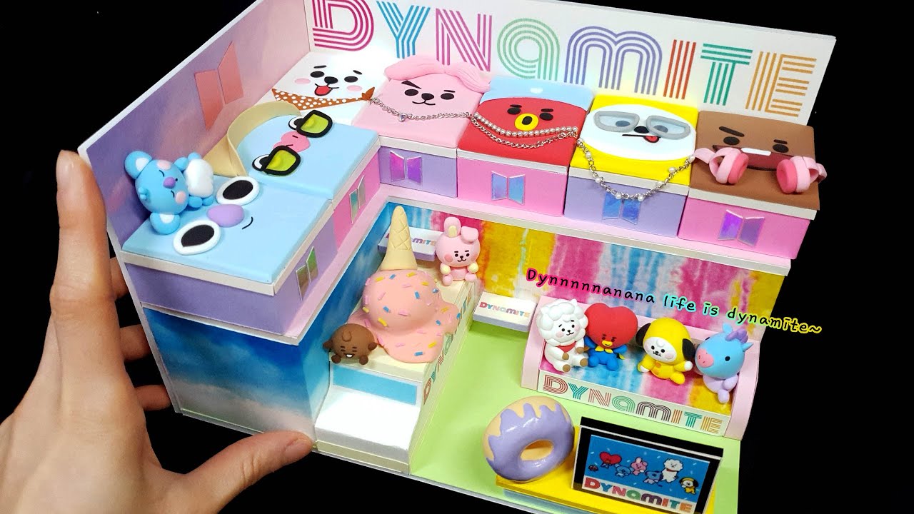 DIY Miniature Boardhouse - BTS Dynamite House Decor !