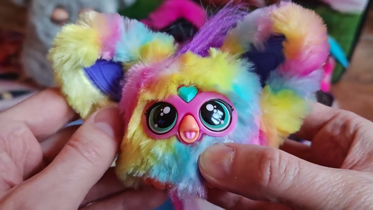 Původní Furby a Furby Furblets
