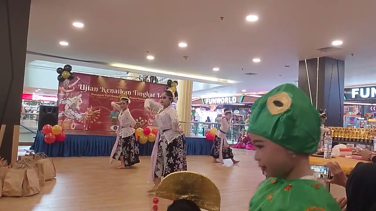 UKT Tari Tradisional Kembang Kilaras 