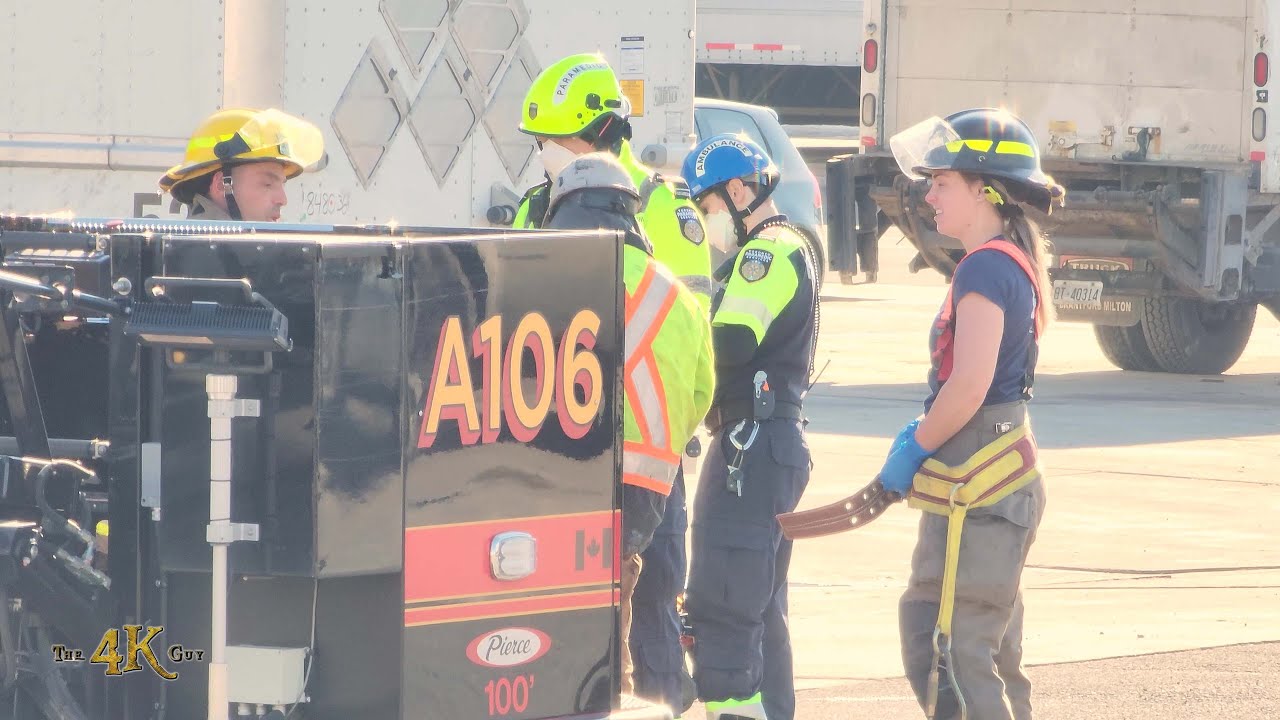 Mississauga: Hydraulic ladder basket removal of worker from rooftop 2-8-2023