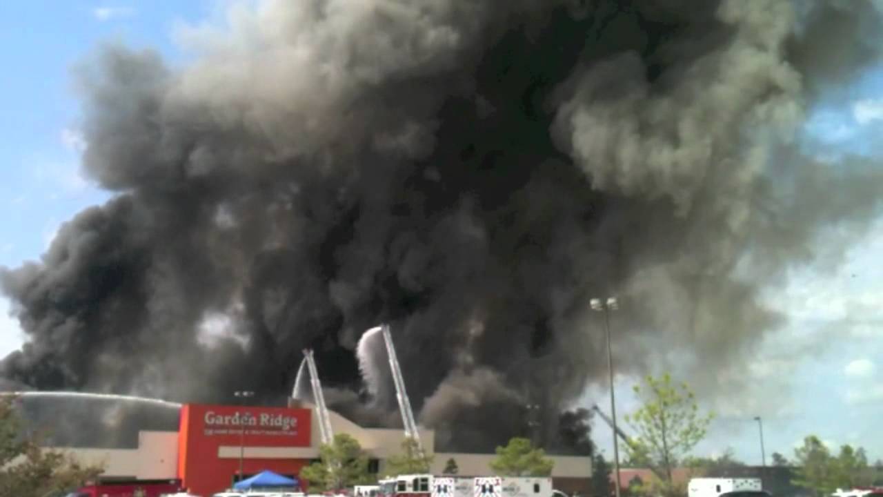 Garden Ridge catches on fire in The Woodlands