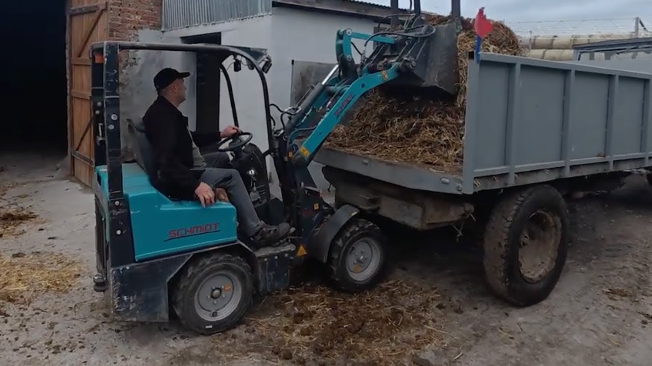 Jak błyskawicznie wyczyścić stajnię? 👉 Ładowarka Schmidt 1915
