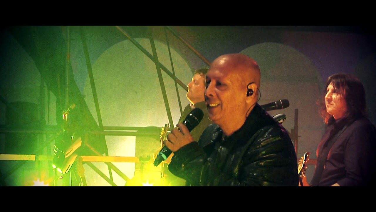 Sergio Pescara on drums w. Lenny Zakatek e Skeye ( I Wouldn't Wont To Be Like You)