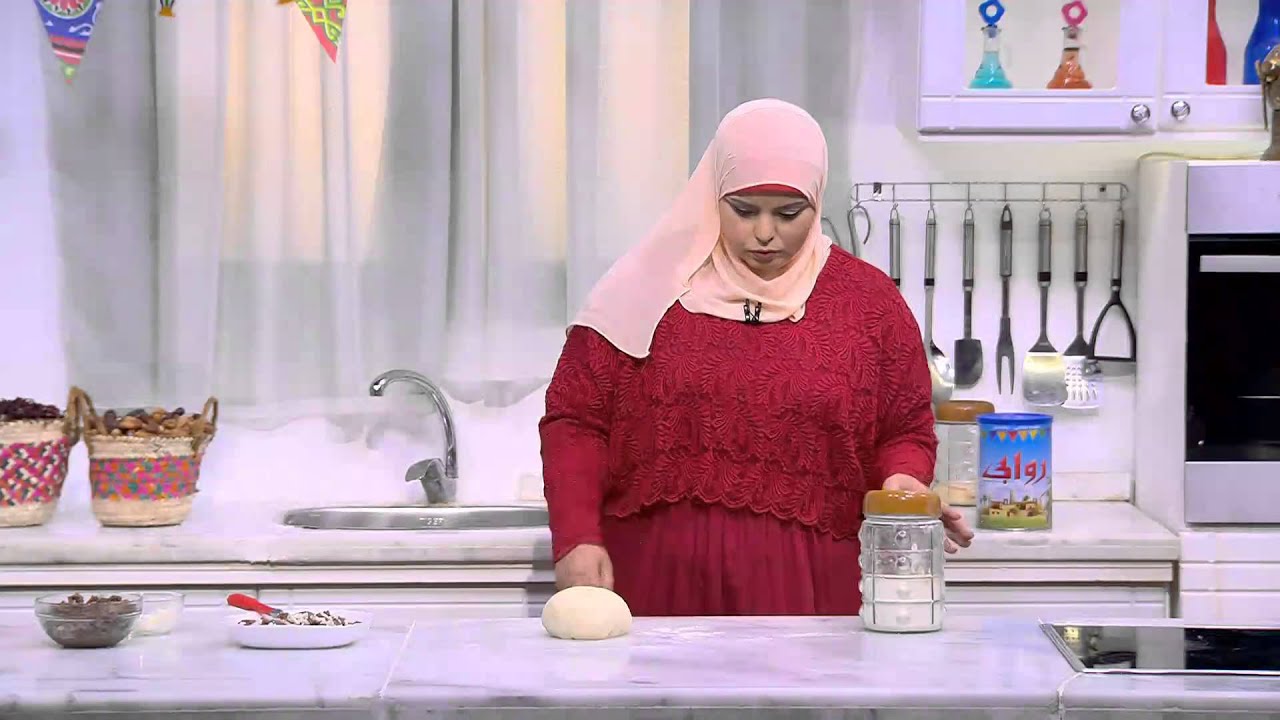 قرص باللحمة المفرومة والموتزاريلا | نجلاء الشرشابي