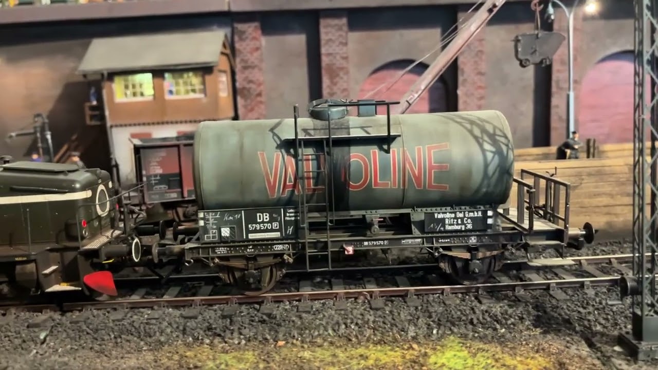 Spur 0 Lenz Deutz KG 230 beim rangieren