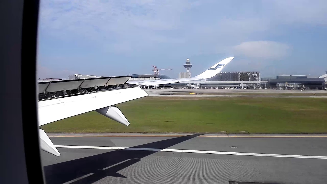 Finnair A350 HEL-SIN landing