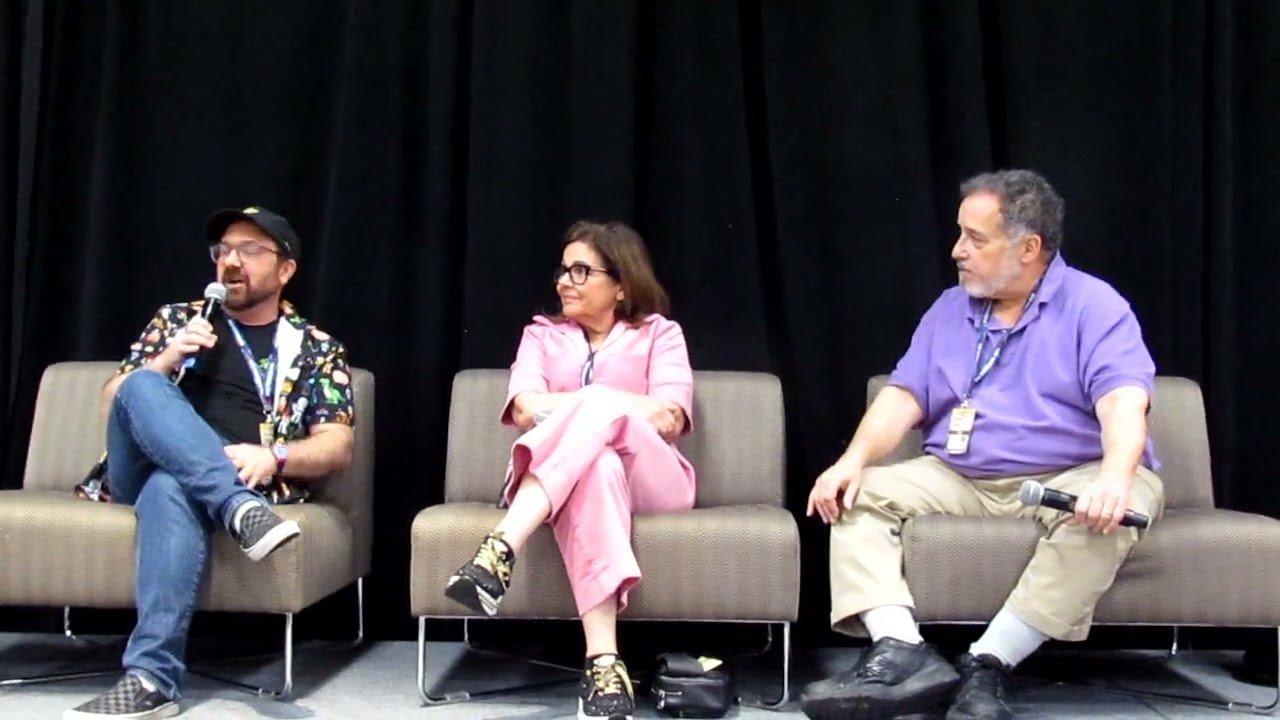 Nostalgia Con Panel