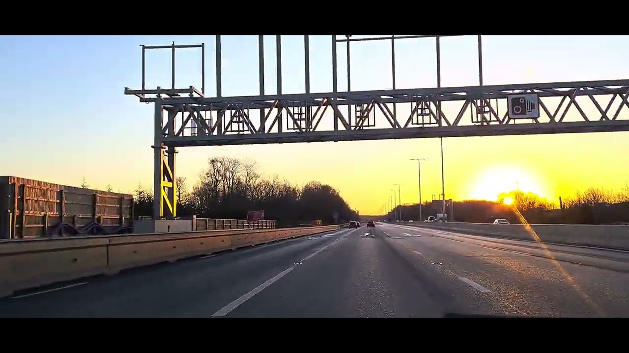 Driving on M4, M25  Motorway  🛣 Sunday Morning