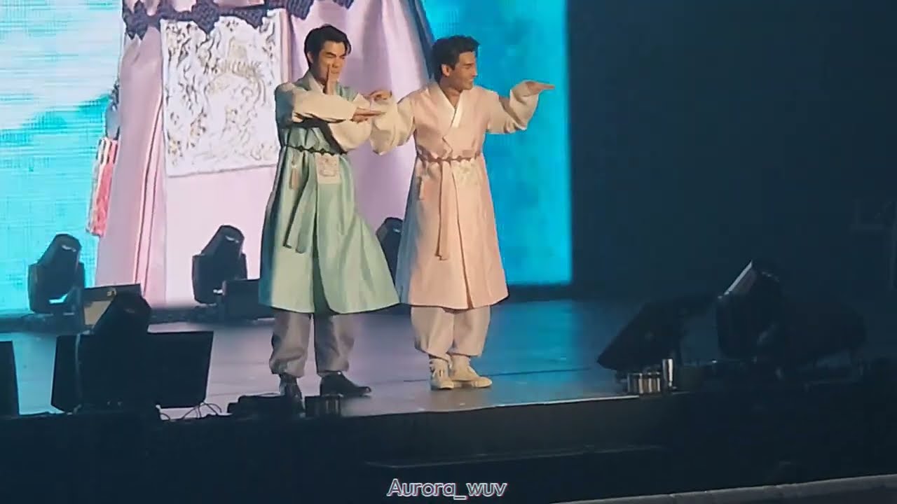 221016 KinnPorsche World Tour in Seoul MileApo Hanbok