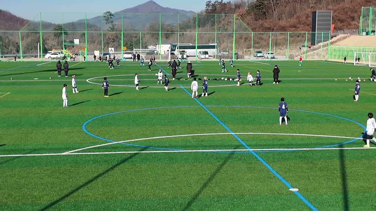 250106(오전) 동계 서창FC U12 VS 남동유나이티드 U12 전반전