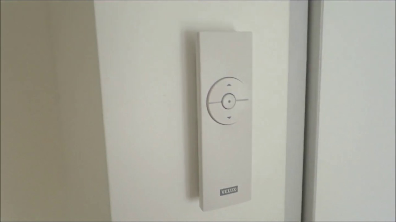 Tuto VELUX :  connecter une télécommande à son volet roulant