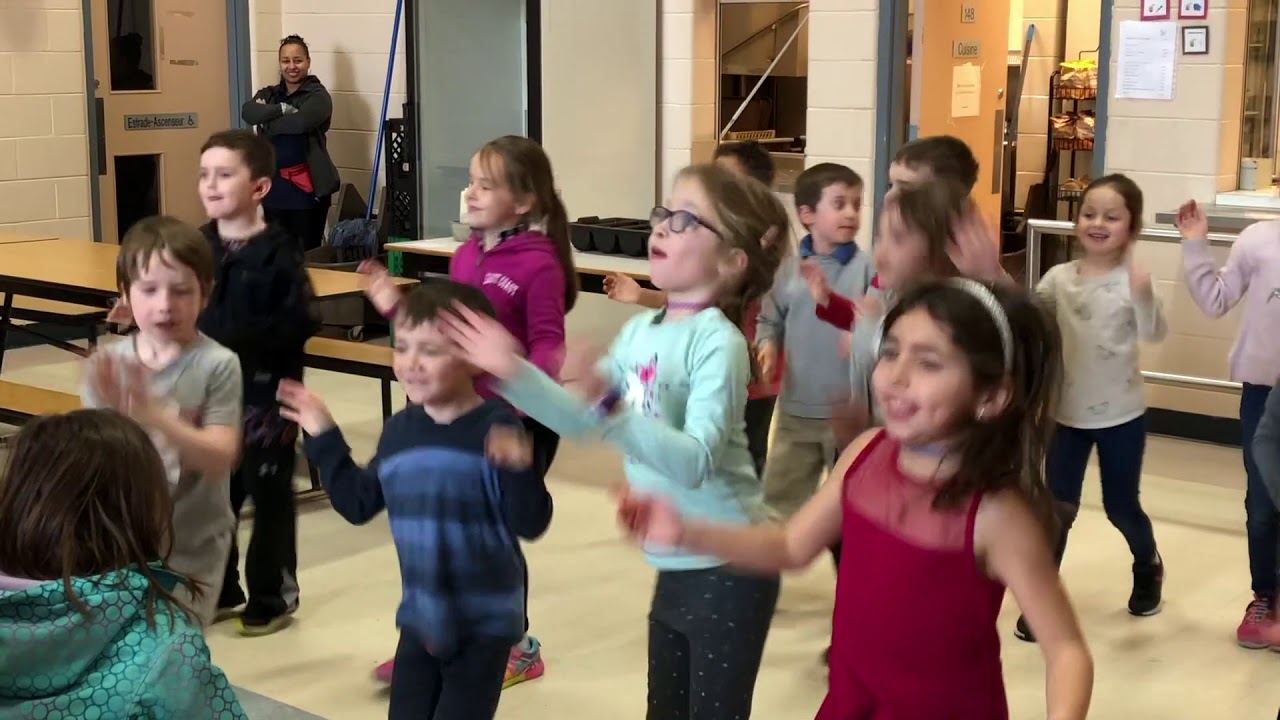 Flash Mob 1re année: Magic In The Air