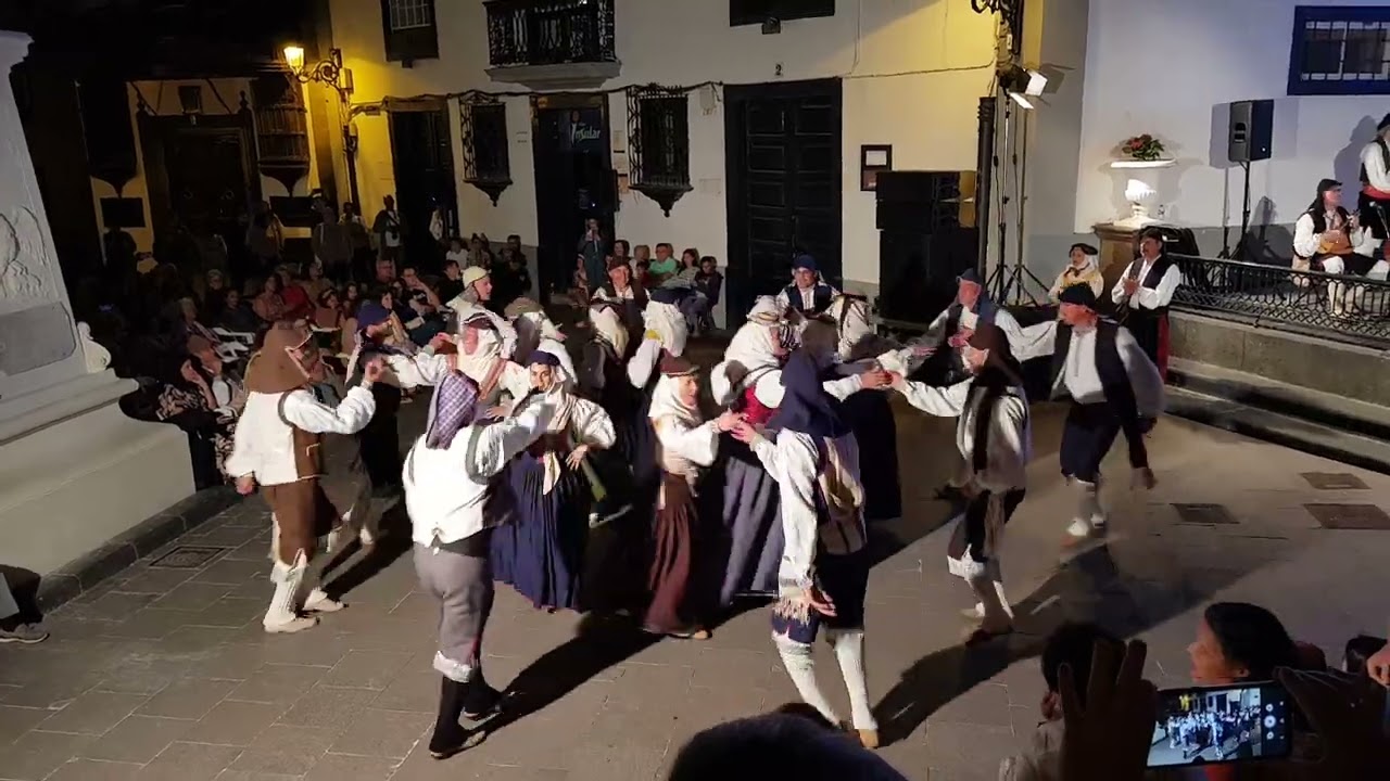 Isa Palmera - Escuela Municipal de Folclore de Santa Cruz de La Palma y Danzar de los Alisios
