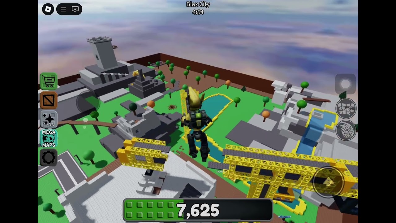 Everyone is attacking me in Roblox eat the world for no reason for some reason 