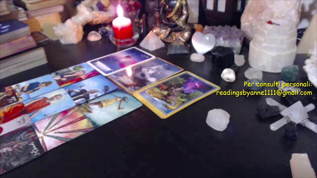 Sta parlando di me o di noi con qualcuno? 🤔 Cosa dice? 🔮