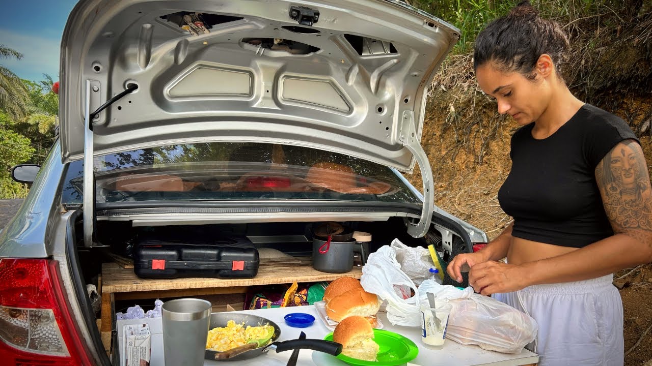 ROTINA DE UM CASAL NÔMADE QUE MORA NO CARRO