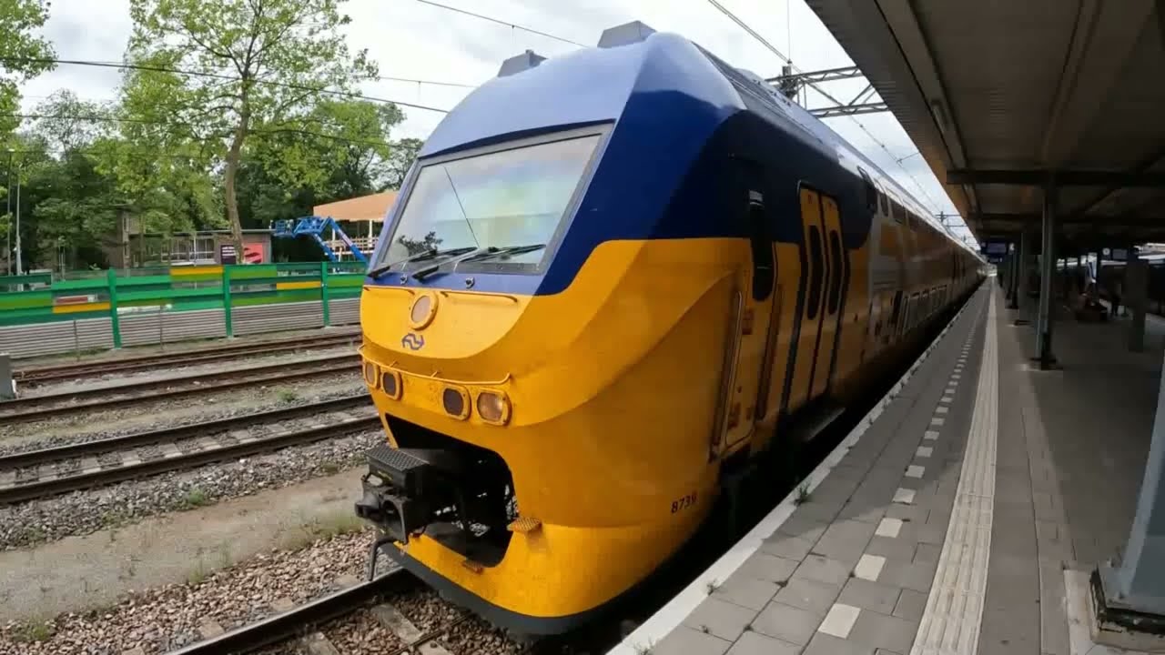 Een aantal treinen in Dordrecht