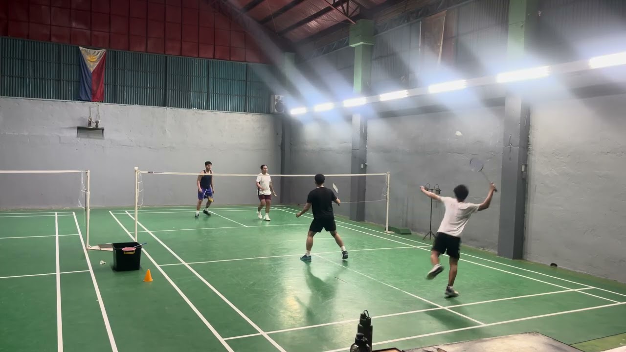 Hans & Lucky vs. Rap & Luis
