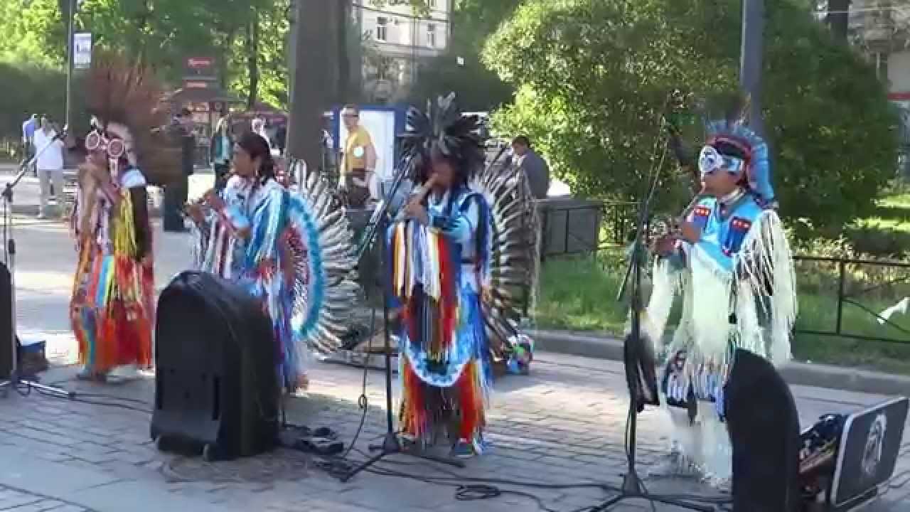 Wuauquikuna & Ecuador Spirit -  Indio Irlandes