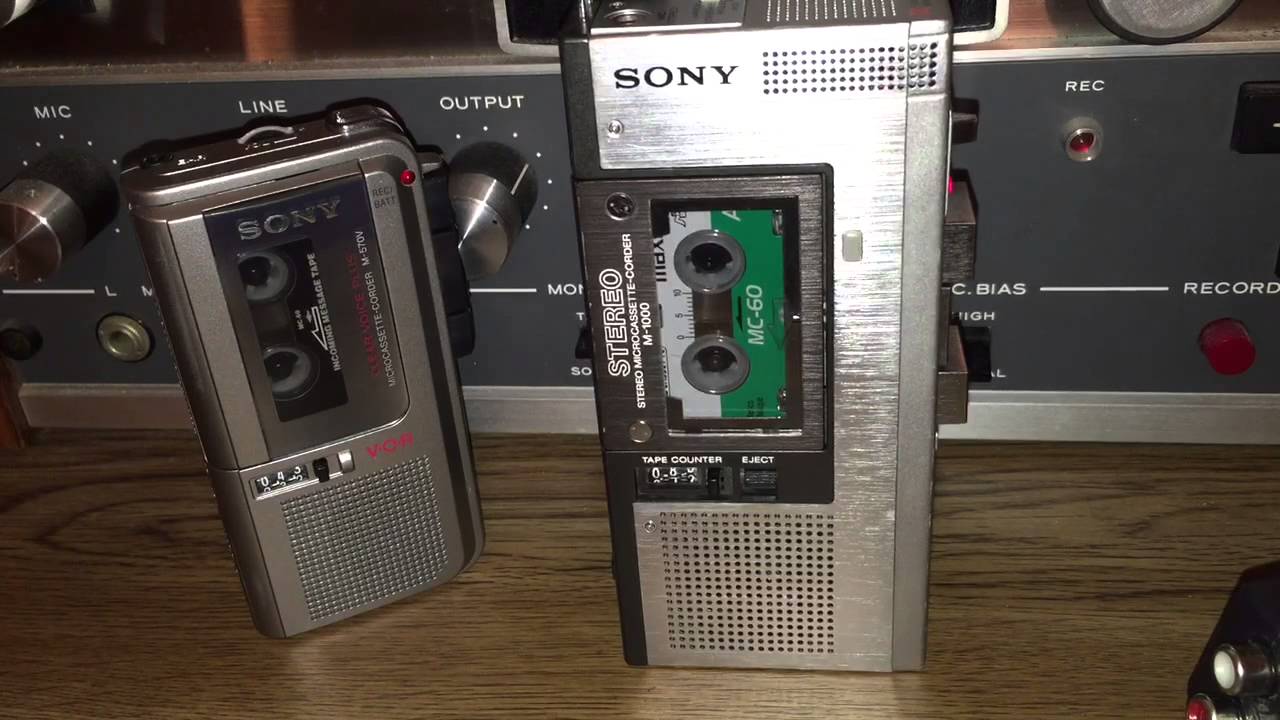 Демонстрация стереофонического микрокассетного рекордера Sony M-1000