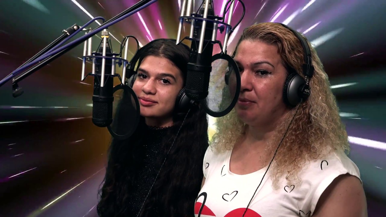 Gipsy Janka a Vierka - Mro dadoro ( vlastna piesen )