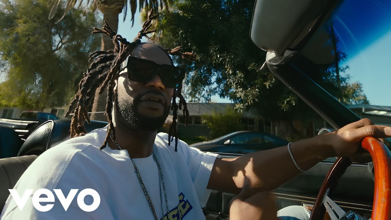 Juicy J ft. 2 Chainz - Thug Life [Music Video]