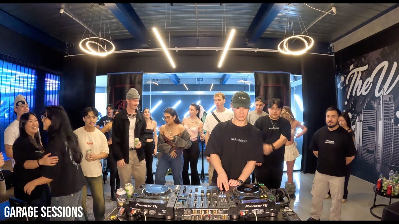 Ali James at Garage Sessions | June 2025