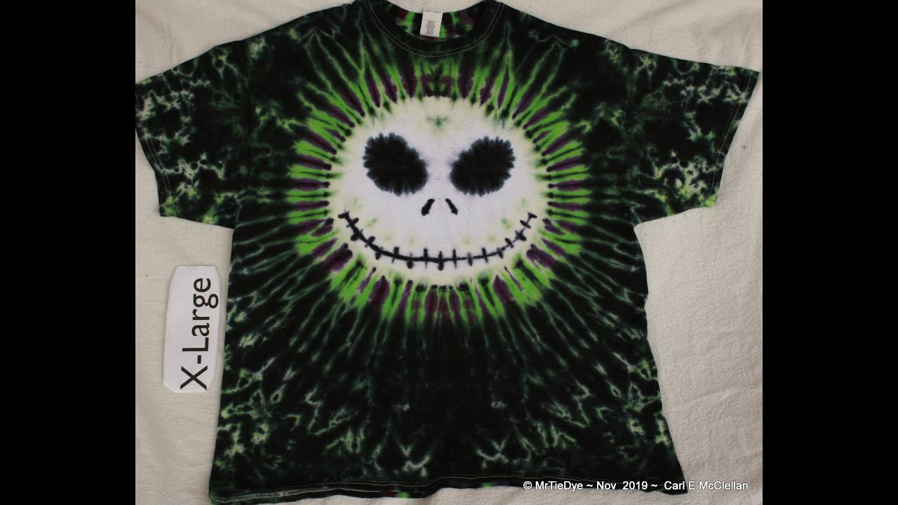 Tie Dye a Jack Skellington Face tee