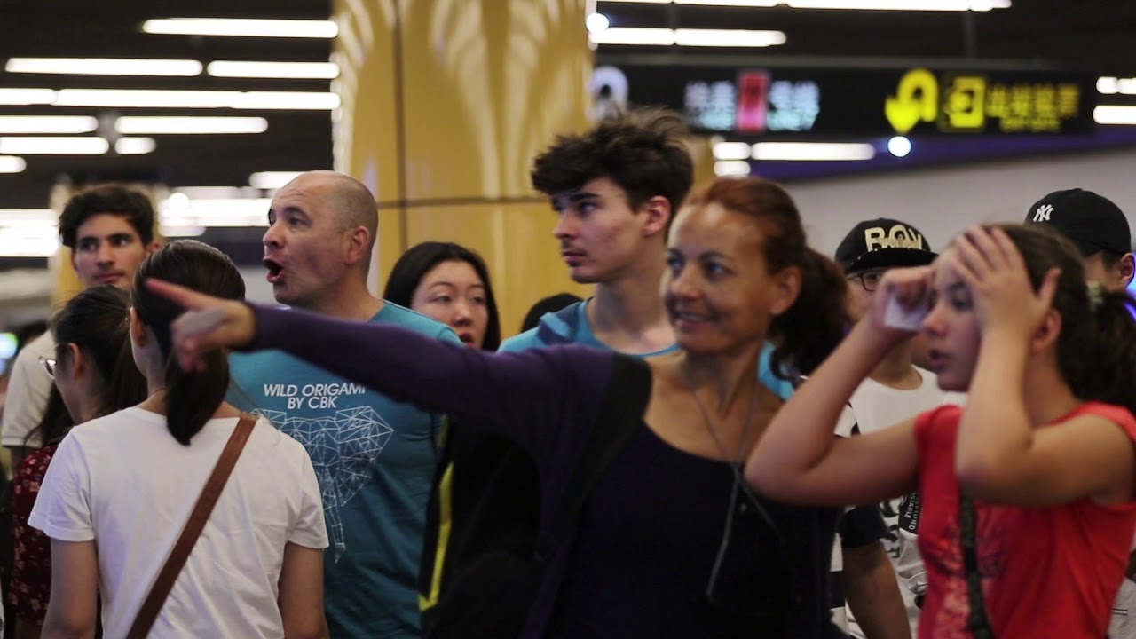 Drinks brand Vita created an AR-powered TV wall in Shanghai station | STDecaux