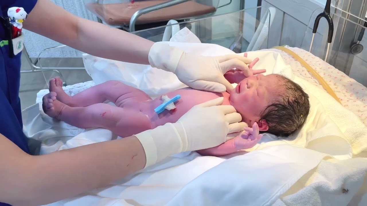 나은 탄생일 | How Korean baby looks when born #korean #baby #newborn #birth #cute